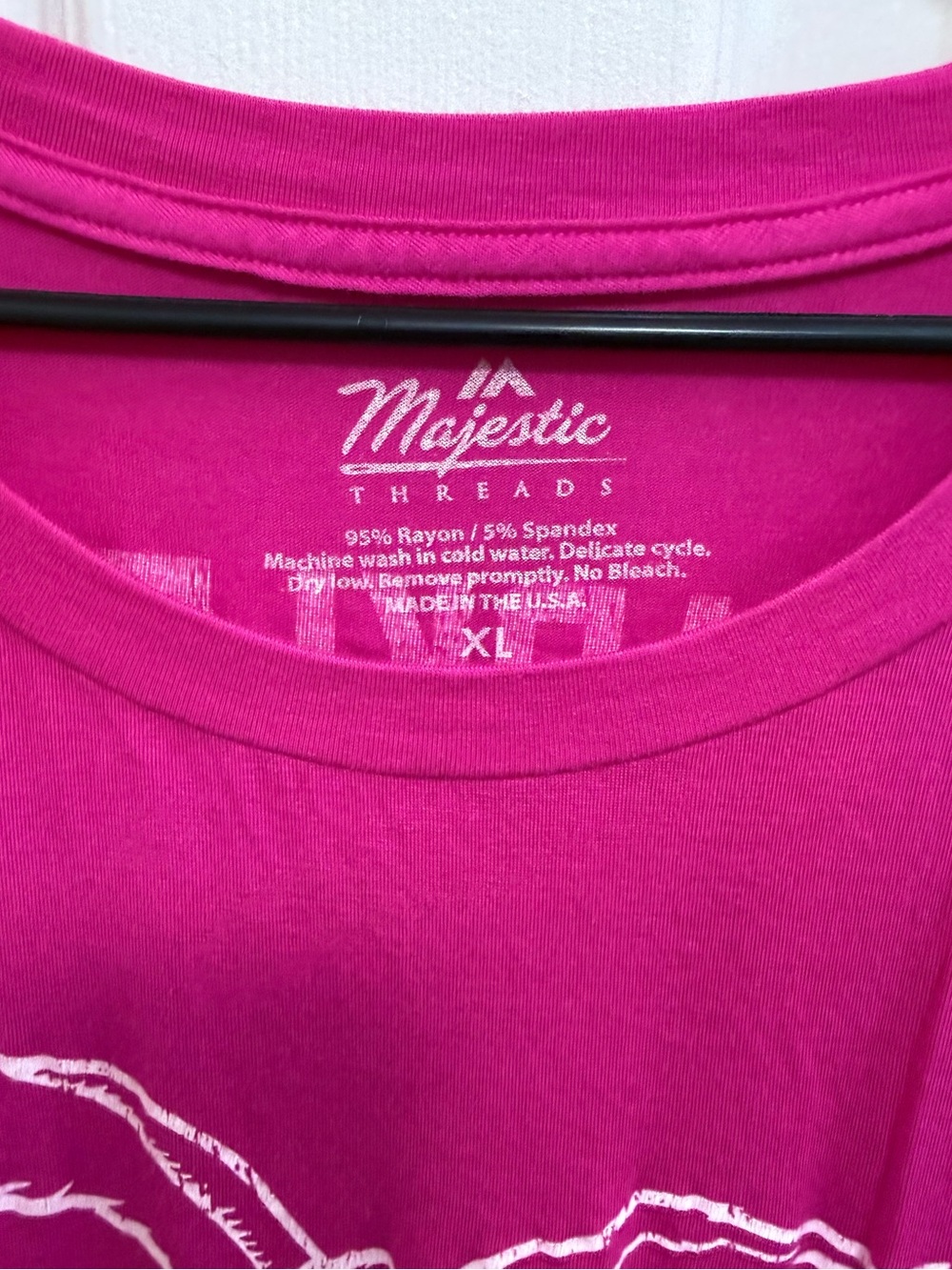 NFL Philadelphia Eagles Pink Barkley 26 Eagles Graphic T-Shirt, Size XL - Picture 2 of 7